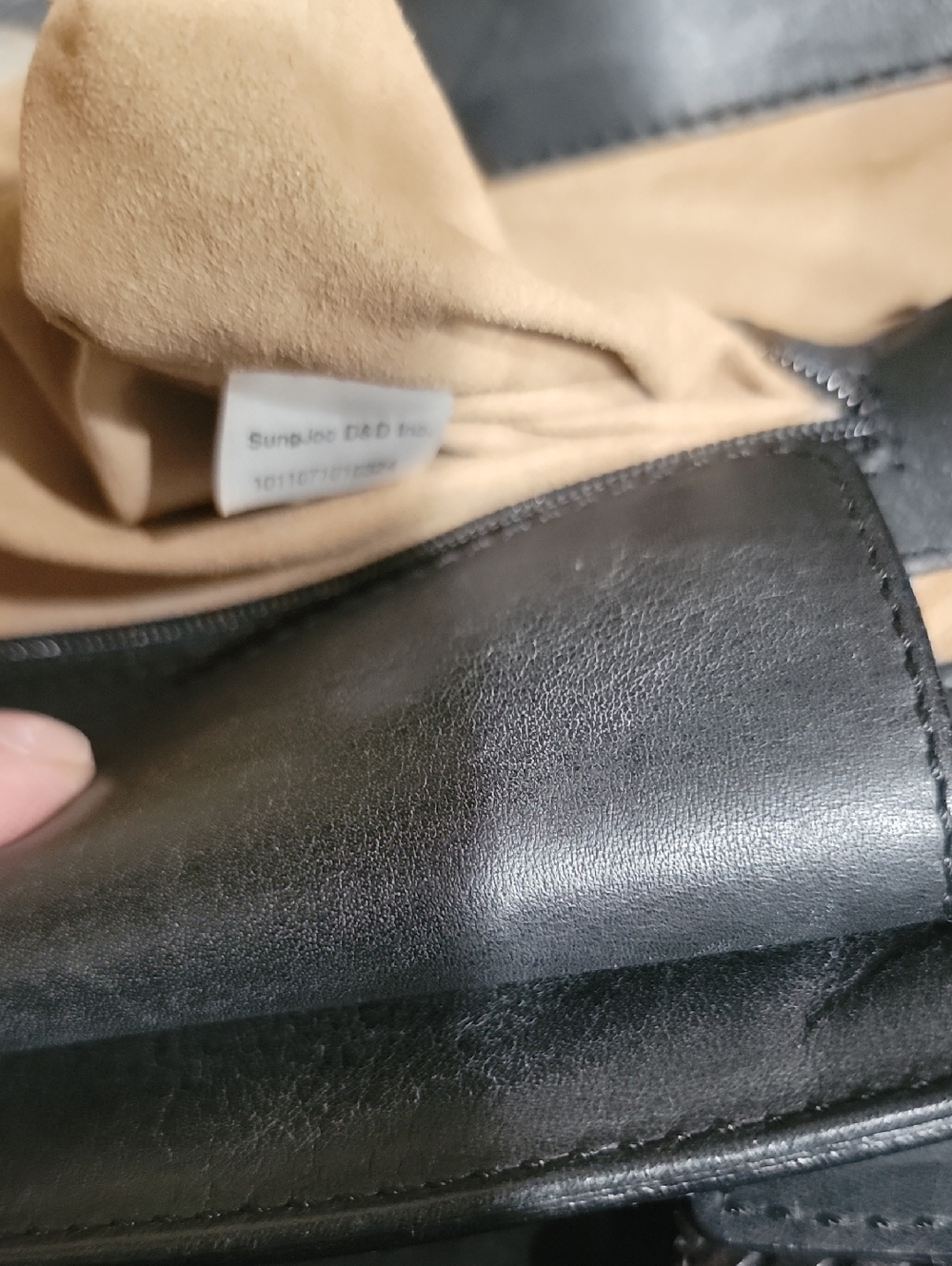 MCM Italy Metal Logo Black Leather - Picture 15 of 15
